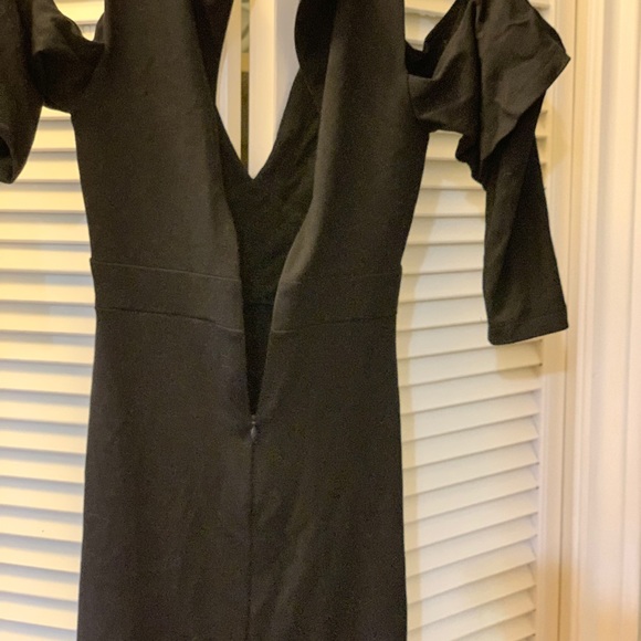 DEX size s .black dress with shoulders showing - Picture 5 of 5